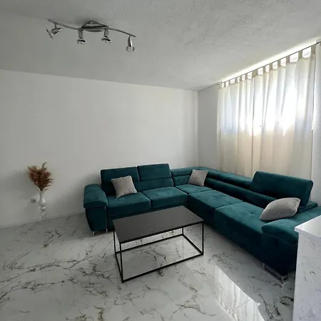 Centrum Apartment Makarska
