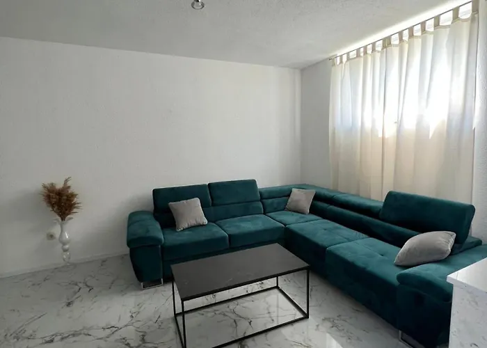 Centrum Lägenhet Makarska